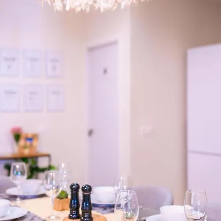 Cantos With Jacuzzi Appartement *