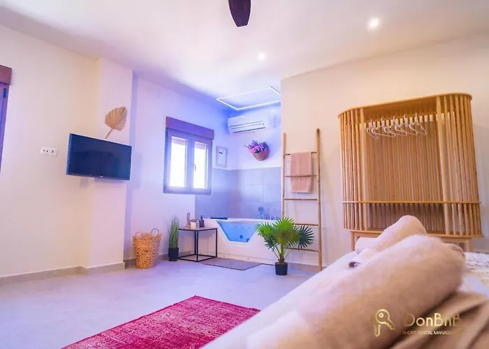 Cantos With Jacuzzi Apartment